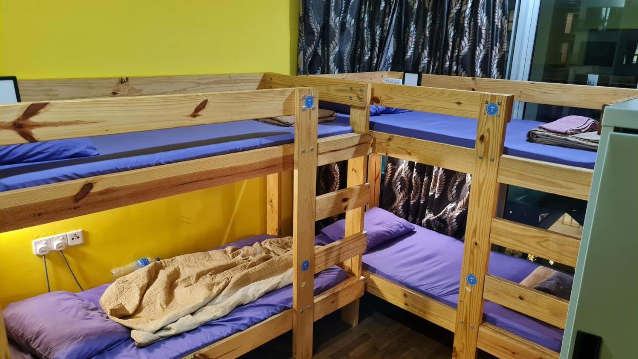 Hostel At Regalia Sky Pool Куала-Лумпур Экстерьер фото
